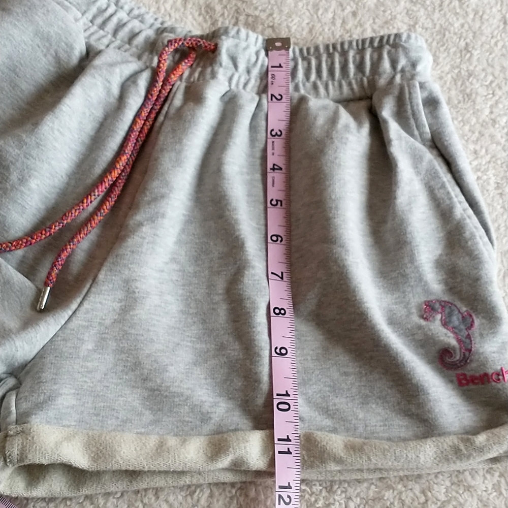 ☀️Bench Lounge Shorts - DONATING SOON! - Picture 7 of 9